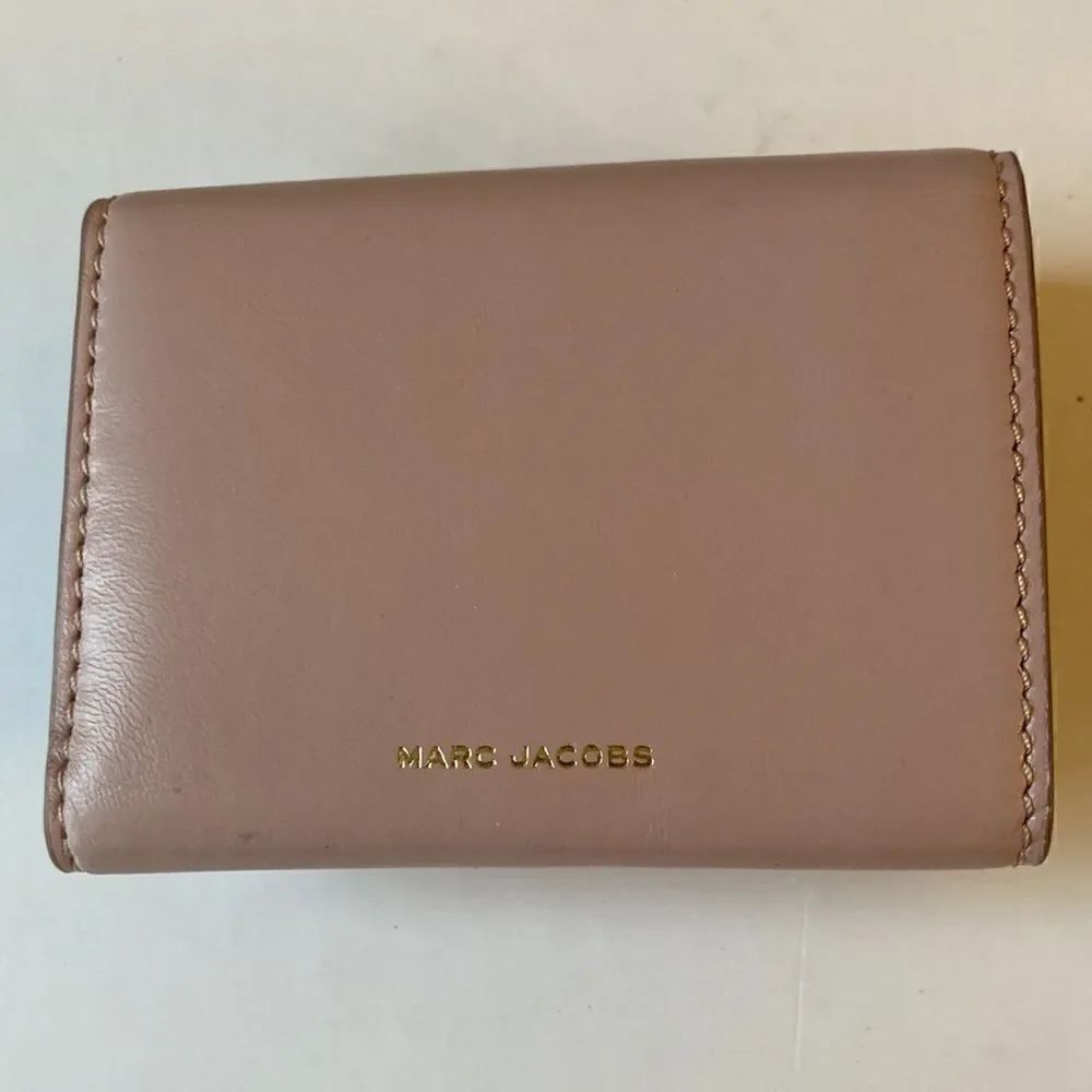 Marc Jacobs Mini Wallet - Picture 3 of 7